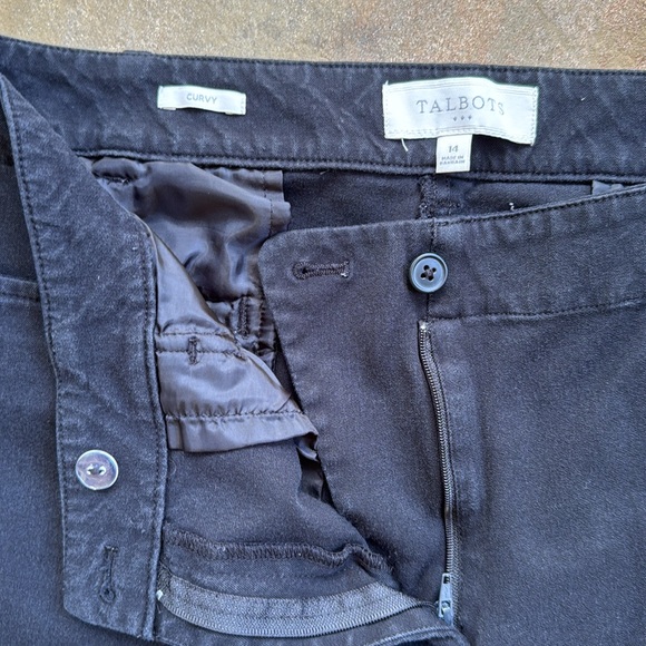 Talbots Women's Black Cropped Pants 14. - Picture 2 of 3